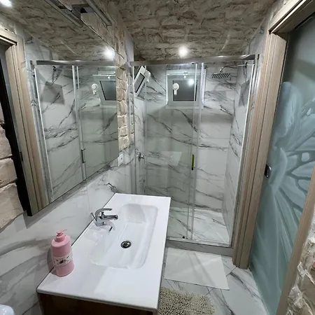 Azzurra - Hébergement de vacances *